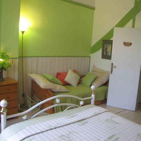Chambres D'Hotes Les Pensees Douces Auxerre Room photo