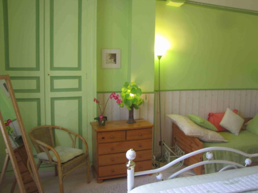 Chambres D'Hotes Les Pensees Douces Auxerre Room photo